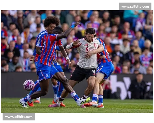 英超足球联赛高速对抗与攻防转换节奏特点与战术影响及当代发展趋势 - 副本 (5) 英超足球联赛高速对抗与攻防转换节奏特点与战术影响及当代发展趋势 - 副本 (5)