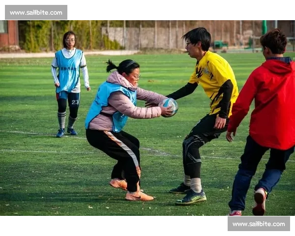 激烈对抗下的国际橄榄球赛精彩瞬间与战术分析 激烈对抗下的国际橄榄球赛精彩瞬间与战术分析