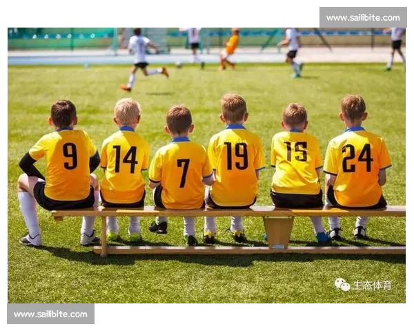 围绕体育比赛判罚公平性争议与规则透明度提升的多维度探讨