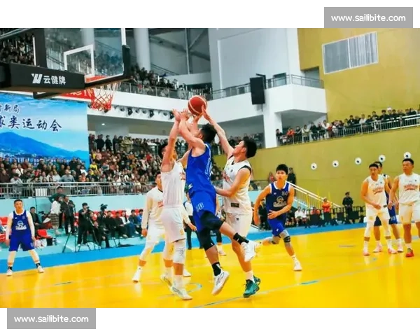 激烈对决篮球半决赛激战正酣，谁能挺进最终冠军争夺战 - 副本 (3)